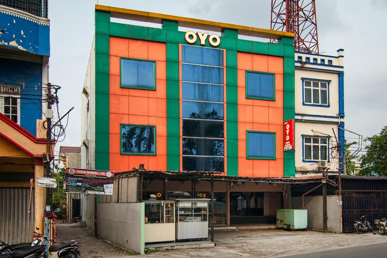 Oyo 529 Paninda Hotel Medan