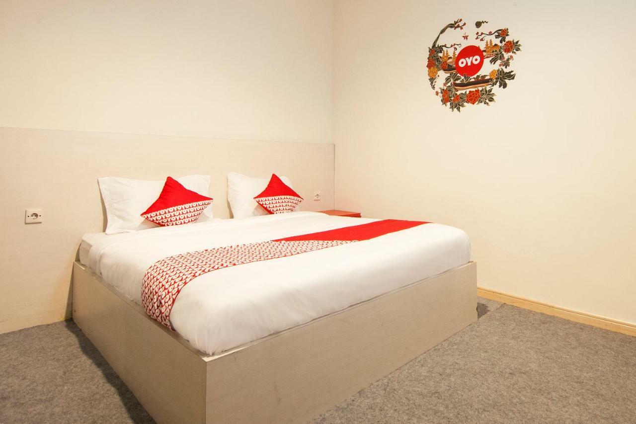 Hotel Oyo 529 Paninda Medan